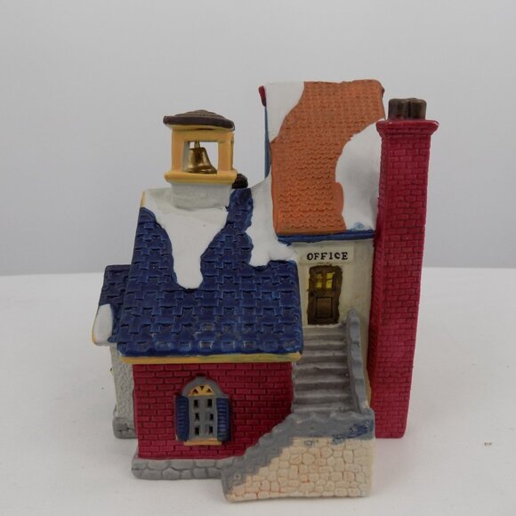 Lemax Dickensvale 11 Piece Lighted Village Set Christmas Decoration Vtg Box FLAW - Picture 3 of 11